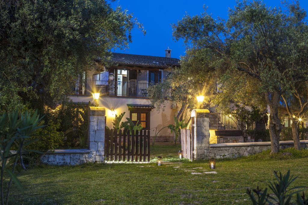 B&B Casale Siciliano Di Miryam Tiralongo Avola Ngoại thất bức ảnh
